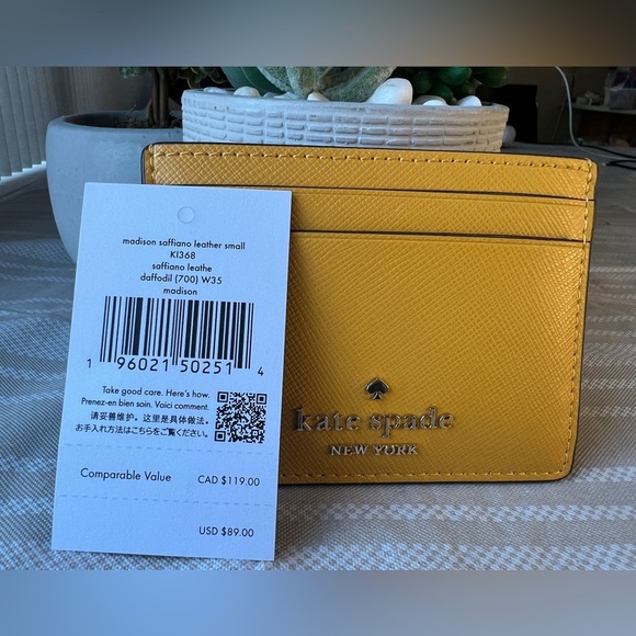 Kate Spade Mustard Yellow Card Holder - Picture 2 of 7